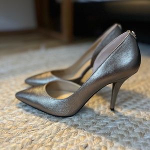 Michael Kors size 7.5 Metallic Leather High Heels